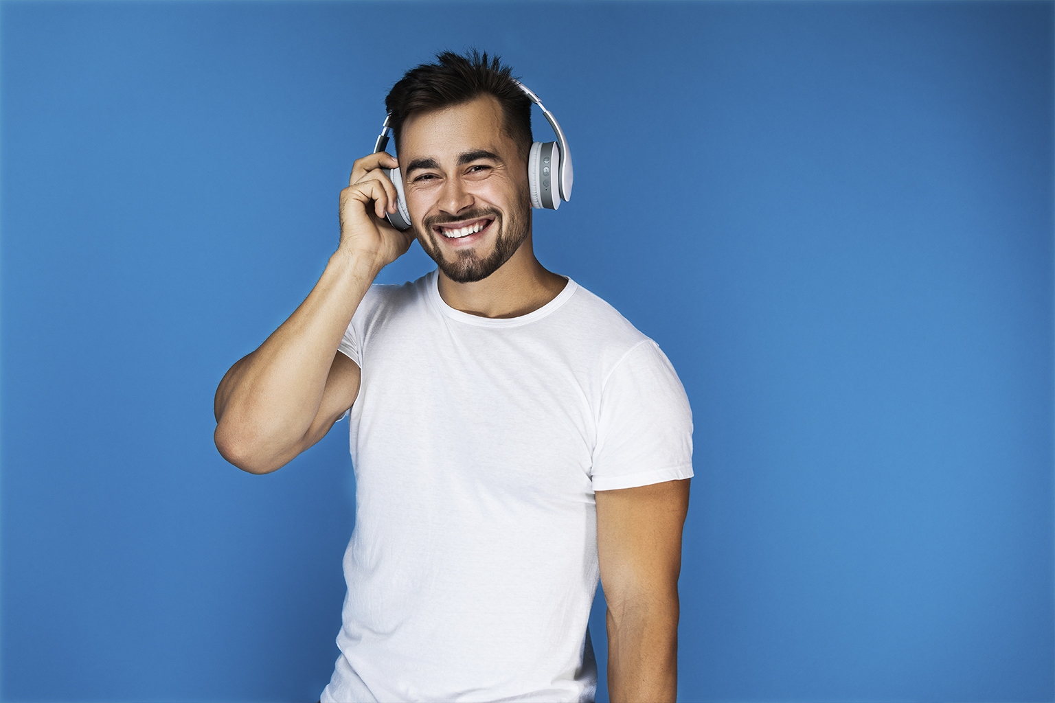 Cómo preparar el listening de APTIS